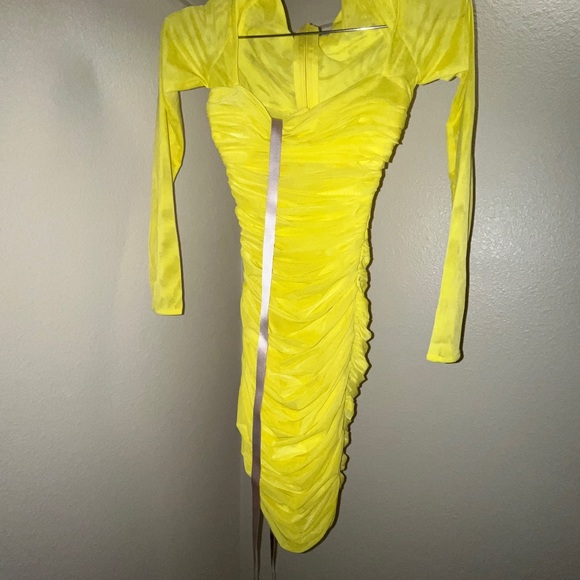 NWT HOUSE OF CB DRESS - XS - Picture 2 of 5